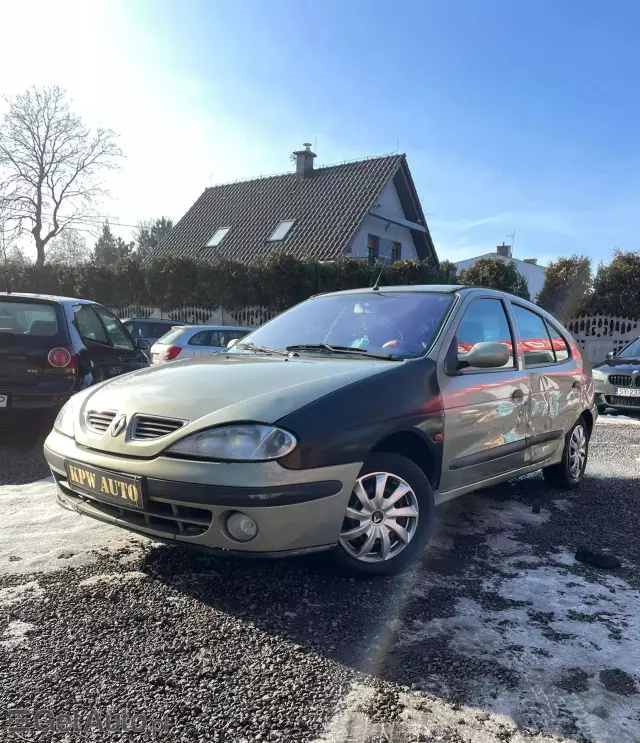 RENAULT Megane 1.4i 16V (95 KM)