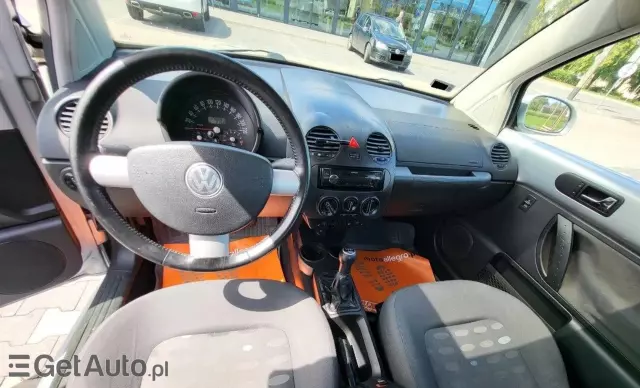 VOLKSWAGEN Beetle 1.6 (100 KM)