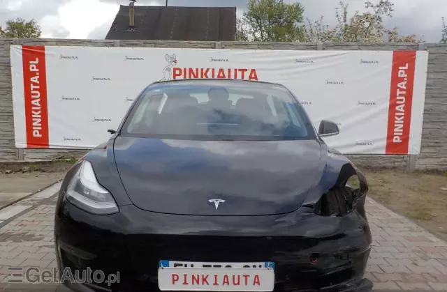 TESLA Model 3 Langstreckenbatterie Allradantrieb Dual Motor Performance