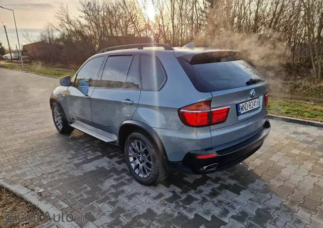 BMW X5 4.8i xDrive