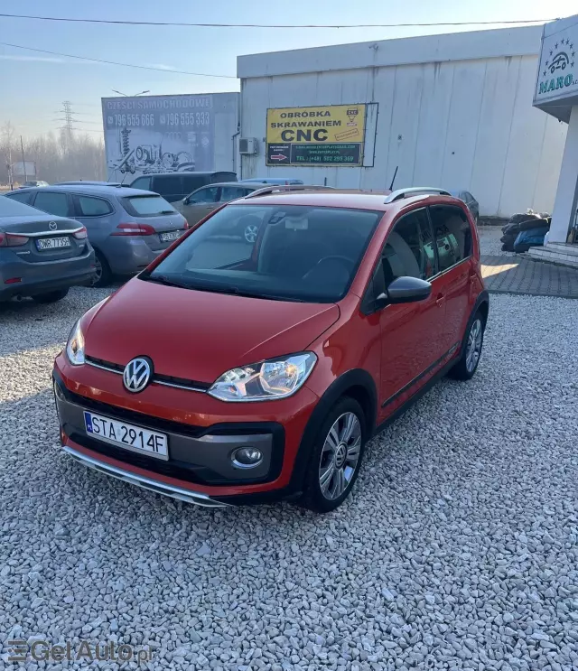 VOLKSWAGEN Up! 