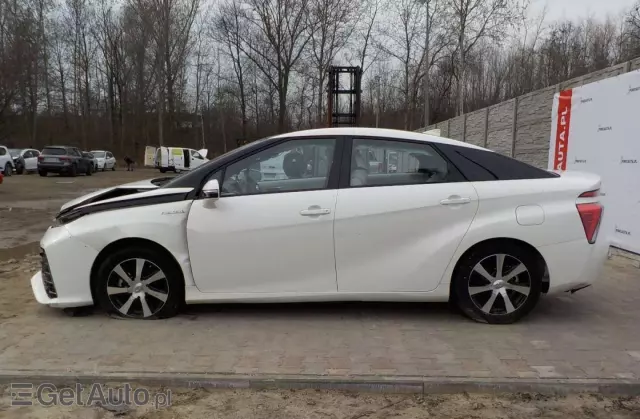 TOYOTA Mirai 