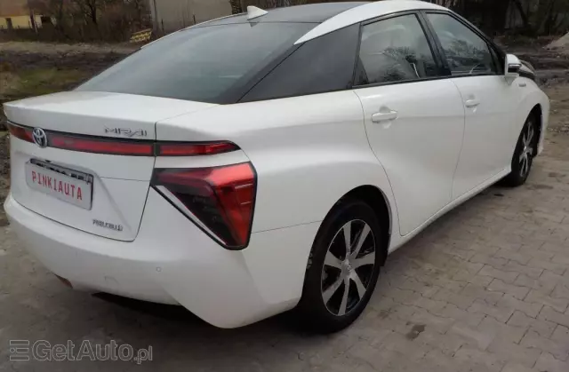 TOYOTA Mirai 