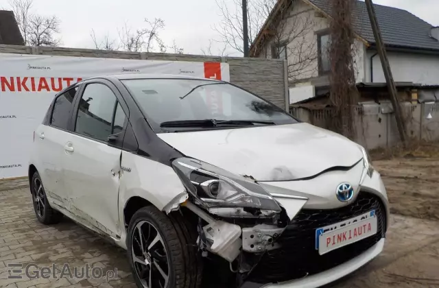 TOYOTA Yaris Hybrid 1.5 VVT-i Selection