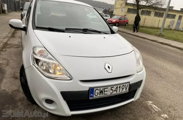 RENAULT Clio 