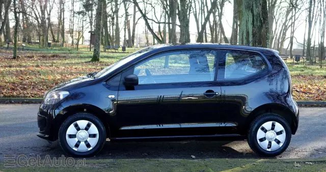 VOLKSWAGEN Up! 