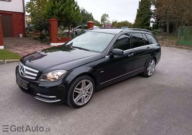 MERCEDES-BENZ Klasa C 220 T CDI DPF (BlueEFFICIENCY) Avantgarde