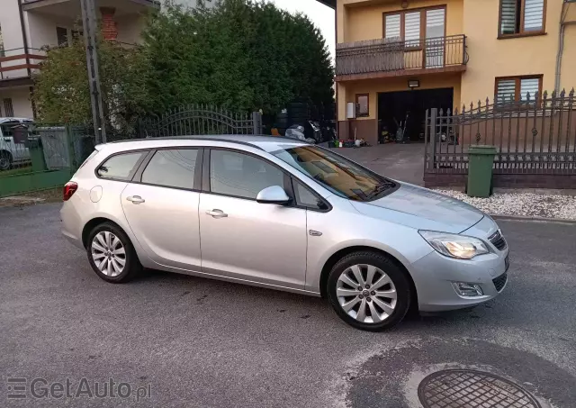OPEL Astra 1.4 EcoFLEX Cosmo