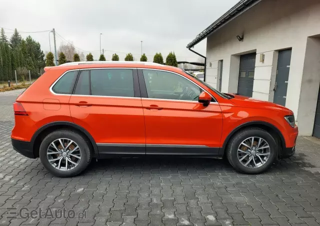 VOLKSWAGEN Tiguan 