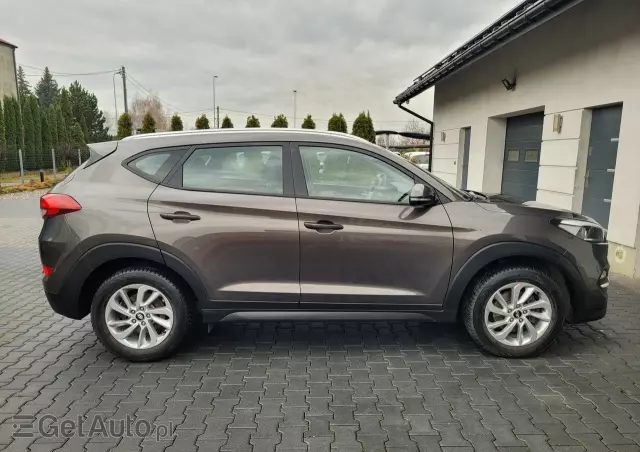 HYUNDAI Tucson 