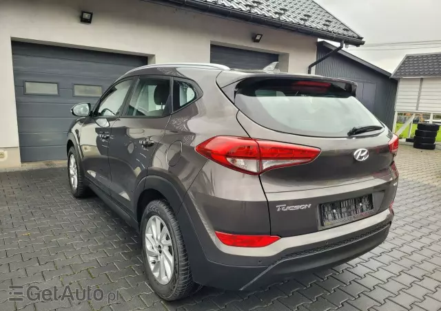 HYUNDAI Tucson 