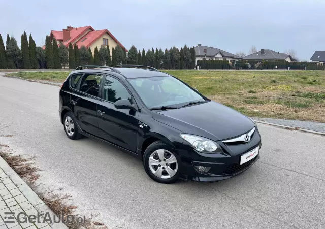 HYUNDAI I30 I30cw 1.6 CRDi blue Classic