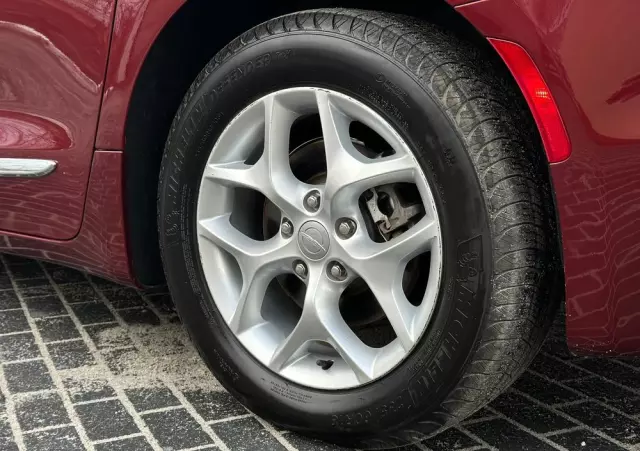 CHRYSLER Pacifica 