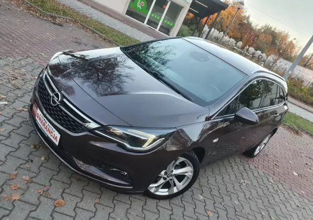 OPEL Astra 1.4 Turbo Sports Tourer Innovation