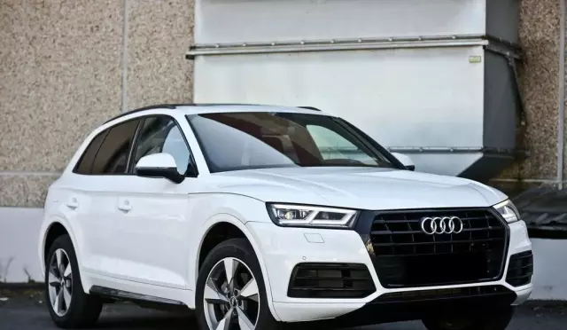 AUDI Q5 