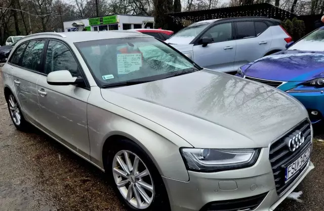AUDI A4 