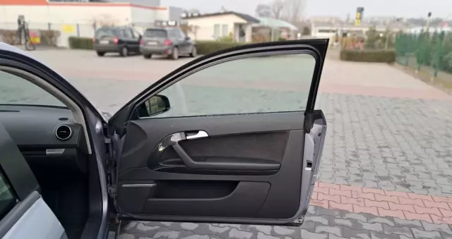 AUDI A3 2.0 FSI Attraction