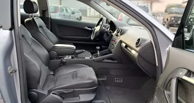 AUDI A3 2.0 FSI Attraction