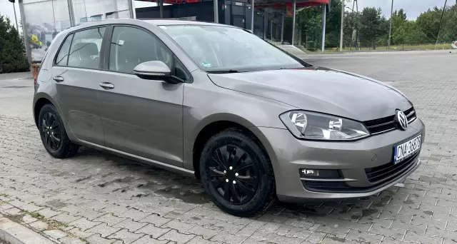 VOLKSWAGEN Golf Start