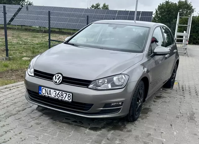 VOLKSWAGEN Golf Start