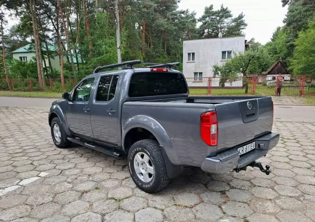 NISSAN Frontier 