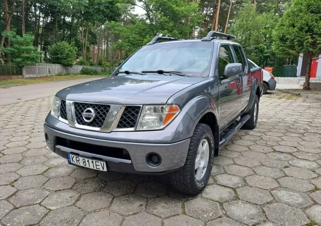 NISSAN Frontier 