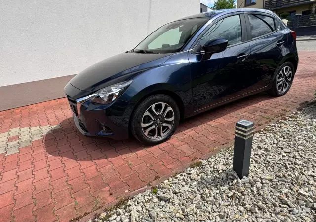 MAZDA 2 SKYACTIV-G 90 Red Edition