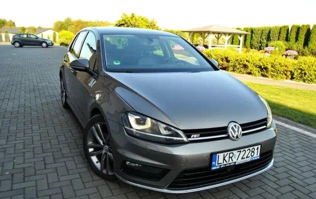 VOLKSWAGEN Golf VII 1.6 TDI BlueMotion Trendline
