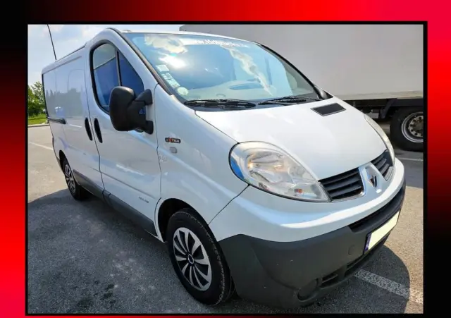 RENAULT Trafic 