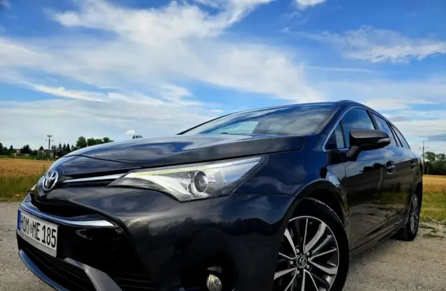 TOYOTA Avensis 