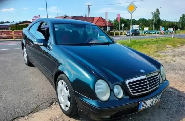 MERCEDES-BENZ CLK 