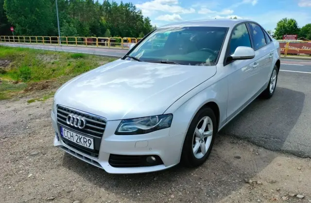 AUDI A4 