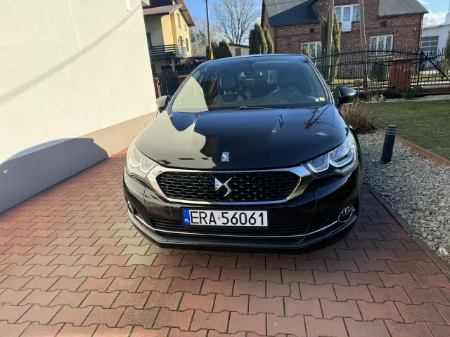 DS. AUTOMOBILES DS4 BE Chic EAT