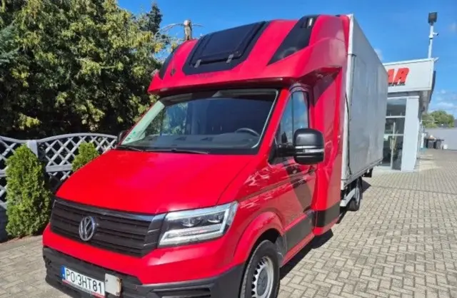 VOLKSWAGEN Crafter 