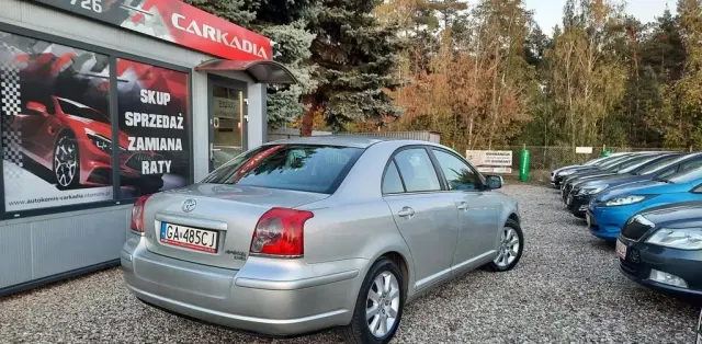 TOYOTA Avensis 