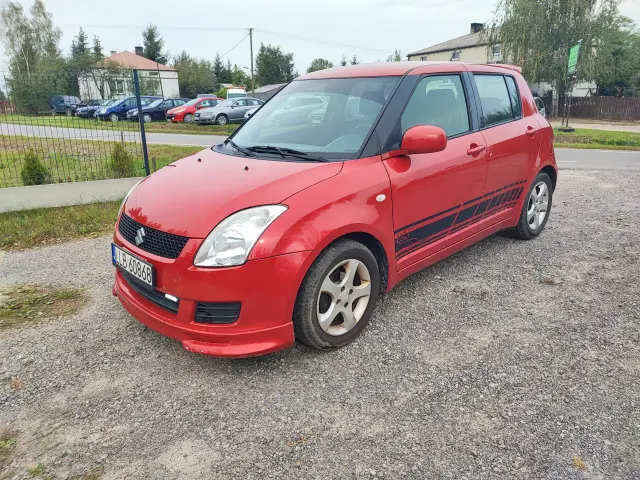 SUZUKI Swift 