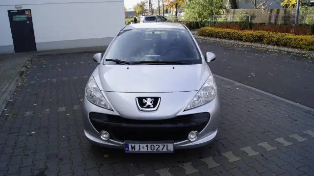 PEUGEOT 207 Presence 70